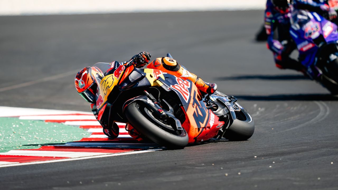 ESPARGARO REWARDED FOR AWESOME HUNGARIAN ADVENTURE WITH P8, DNF FOR BASTIANINI AFTER OPENING LAP CRASH