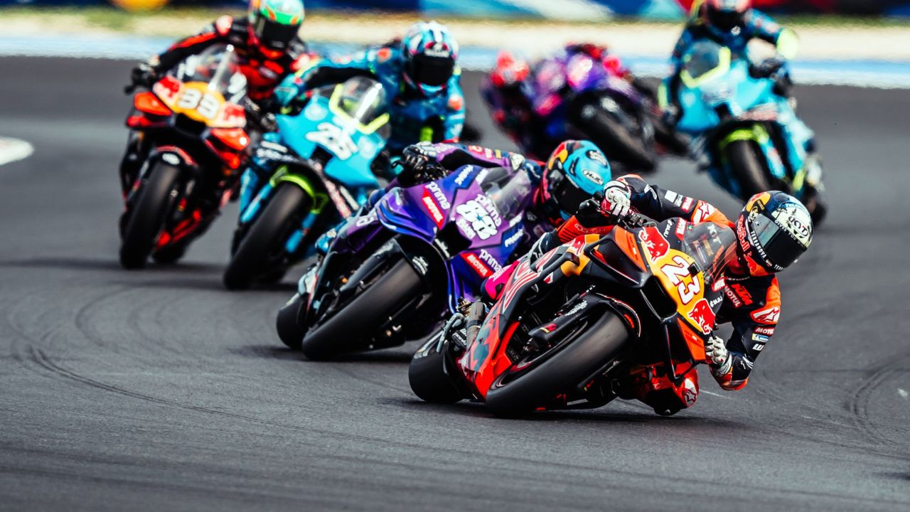EARLY END TO OUR SAN MARINO GP ADVENTURE WITH BOTH BASTIANINI AND VIÑALES CRASHING