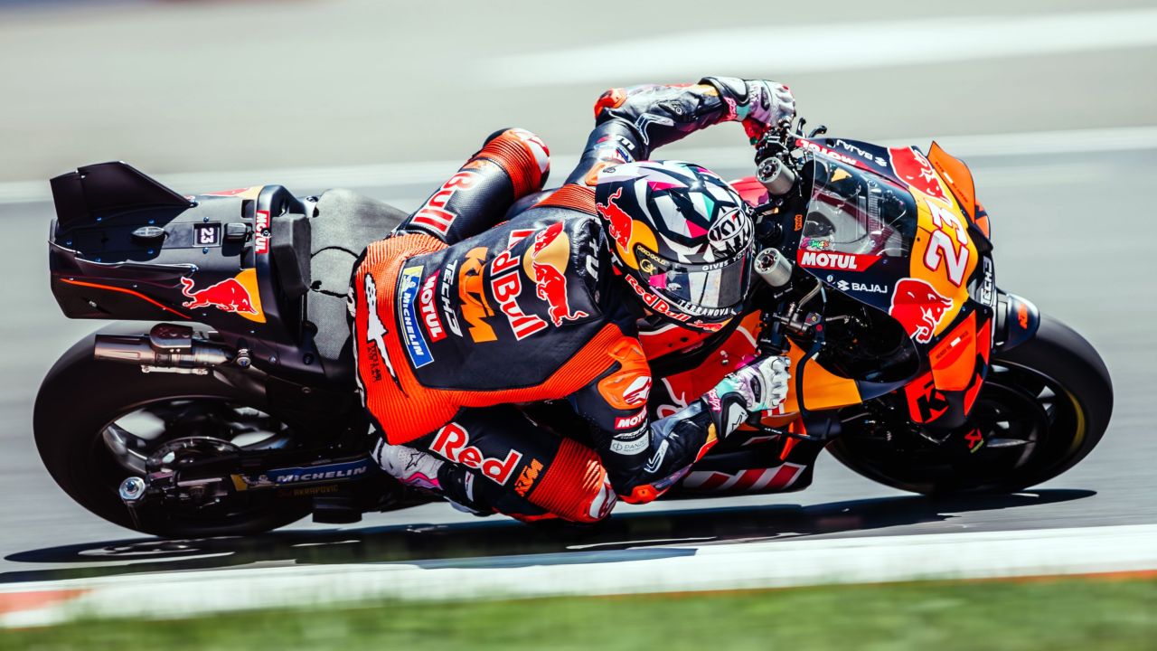 TRICKY START TO THE INDONESIAN GP WITH BASTIANINI AND VIÑALES BOTH FACING MANDALIKA Q1
