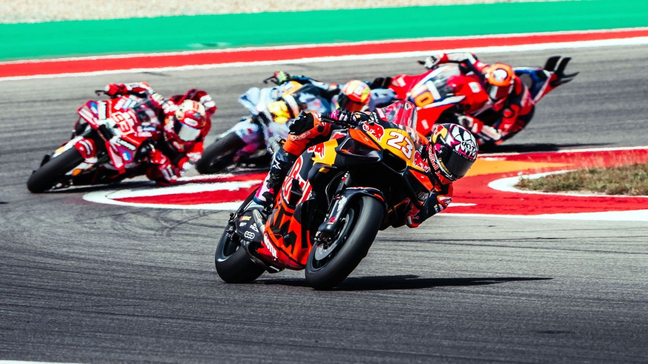 BASTIANINI CHARGES THROUGH THE PACK TO FINISH SIXTH AT COTA